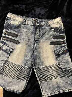 Washed Blue Men's Cargo Denim Shorts